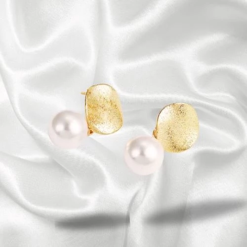 Anting mutiara