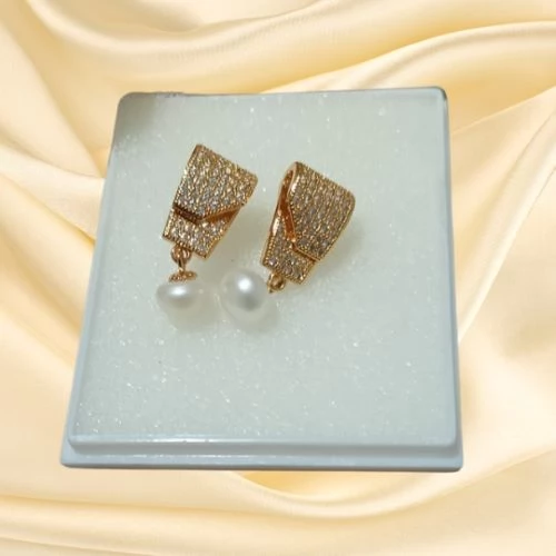 Anting mutiara